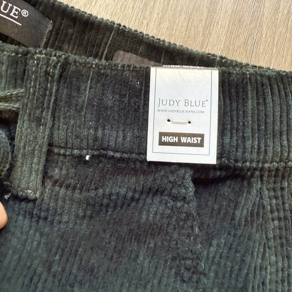 NWT Judy Blue Emerald Green High-Waisted Corduroy Cuffed Jogger Pants 0/24 - Picture 12 of 14